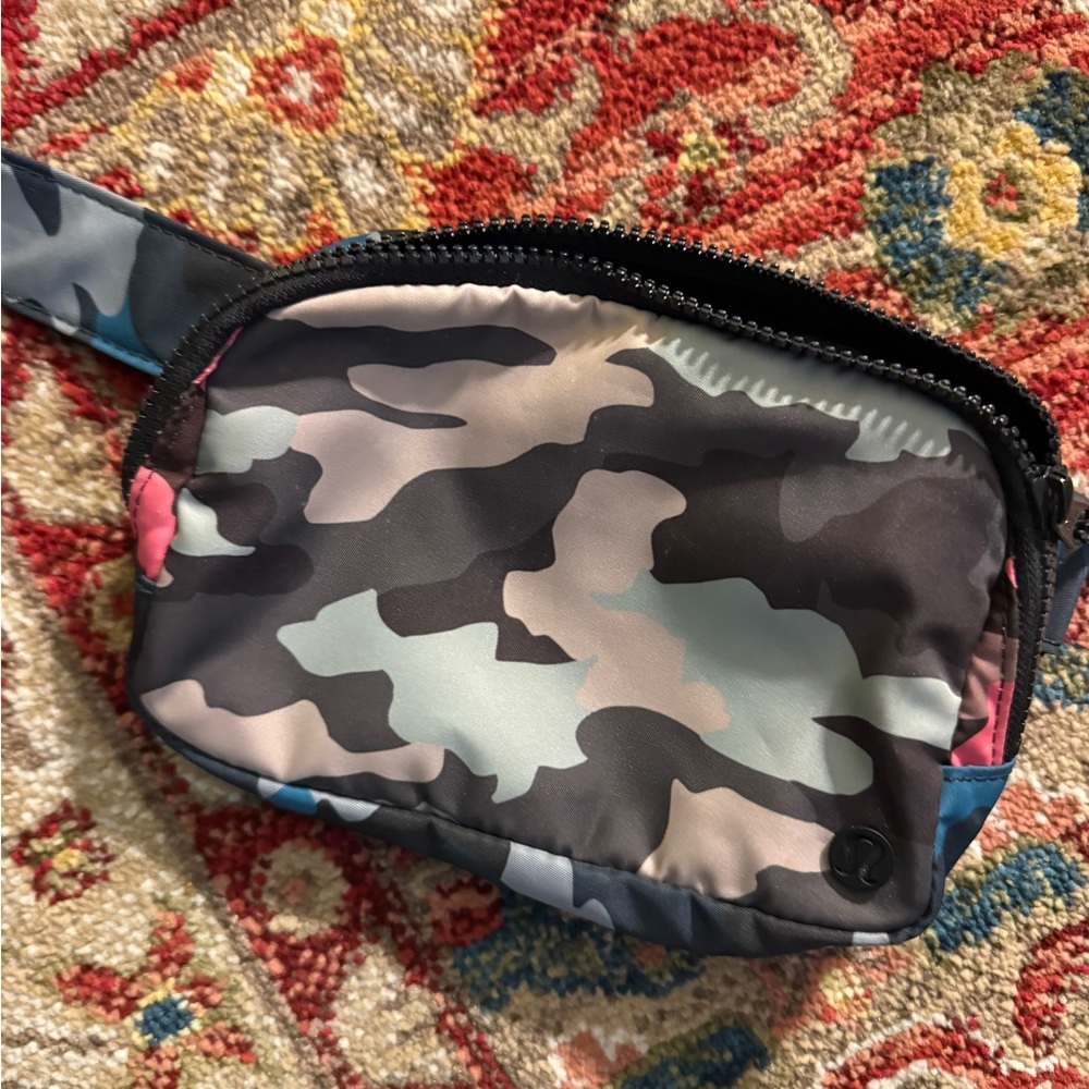 lululemon athletica Multicolor Camouflage Belt Bag